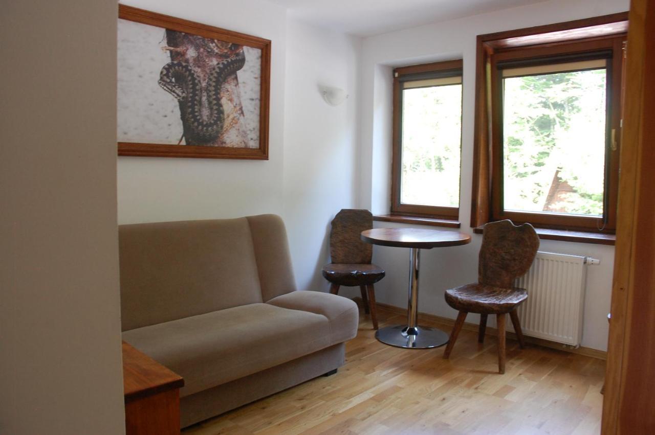 Domek Mysliwski W Mucznem Lutowiska Exteriör bild